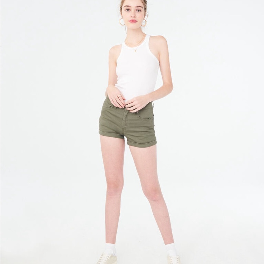 NWT Aeropostale Seriously Stretchy High-Waist Cuffed Midi Shorts